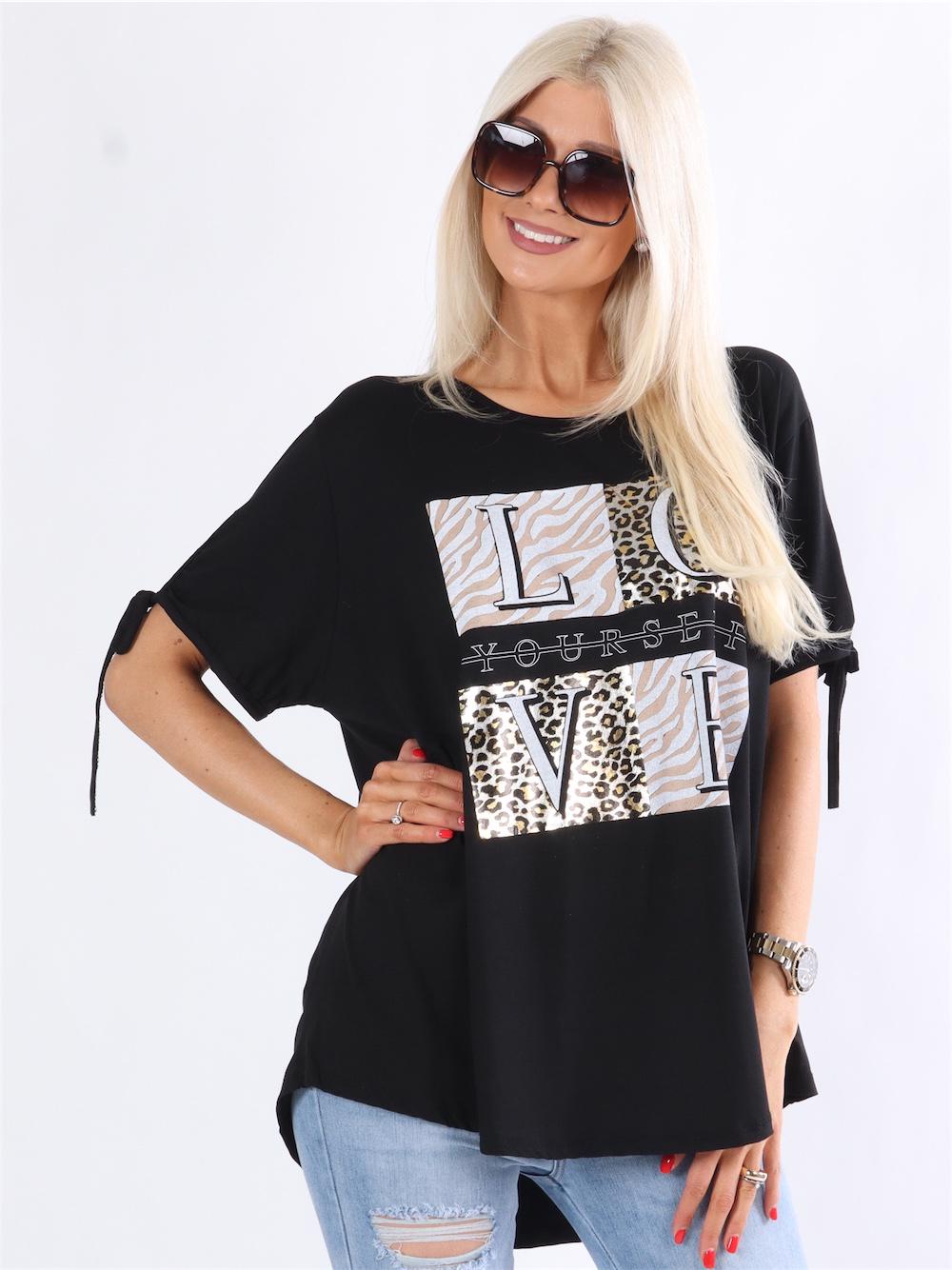 Omega - Armygrøn t-shirt med motiv og tekst foran